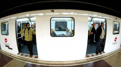 Una falsa alarma paraliza el metro de Barcelona durante 25 minutos