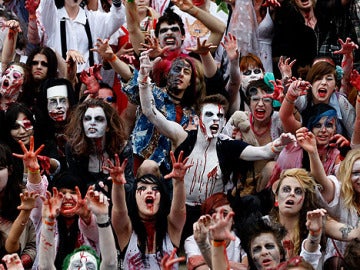 Todos los años se celebra un 'Zombie Walk' en Sitges