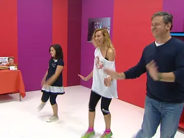 Miki Nadal y Carla tienen que ir a cámara rápida en los ensayos de Tu cara me suena Mini Miki Nadal y Carla tienen que ir a cámara rápida en los ensayos de Tu cara me suena Mini