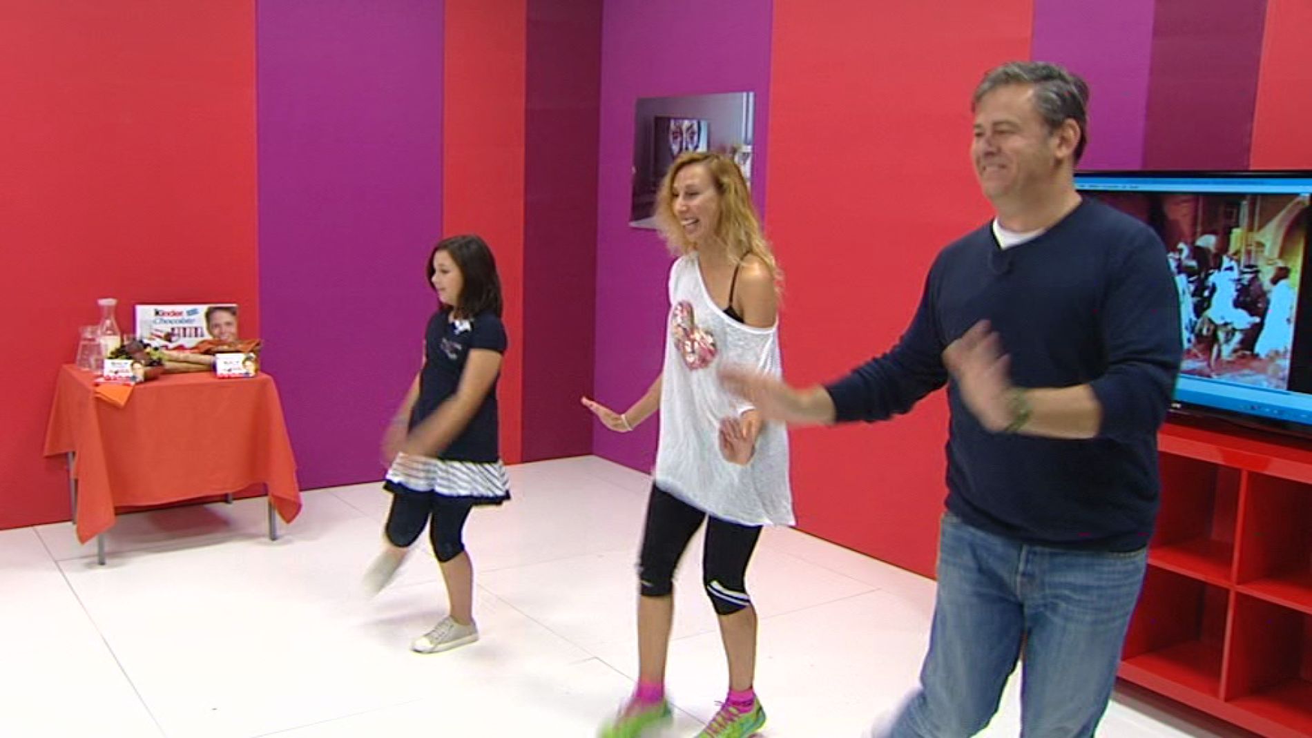 Miki Nadal y Carla tienen que ir a c&aacute;mara r&aacute;pida en los ensayos de Tu cara me suena Mini