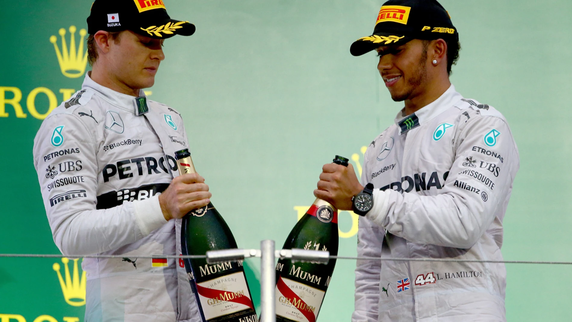 Rosberg y Hamilton, en el podio de Japón