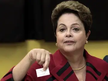 Rousseff vota en las elecciones Rousseff vota en las elecciones
