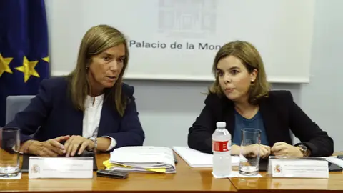 Sáenz de Santamaría y Ana Mato Sáenz de Santamaría y Ana Mato