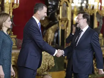 Rajoy saluda a los Reyes Rajoy saluda a los Reyes