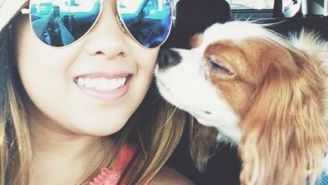 Nina Pham y su perro