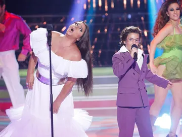 María del Monte y Samuel imitan a Romina y Albano en Tu cara me suena Mini María del Monte y Samuel imitan a Romina y Albano en Tu cara me suena Mini