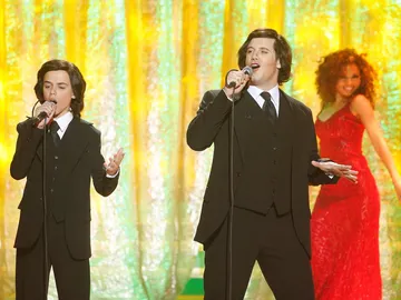 Daniel Diges y José Luis imitan a Camilo Sesto en Tu cara me suena Mini Daniel Diges y José Luis imitan a Camilo Sesto en Tu cara me suena Mini