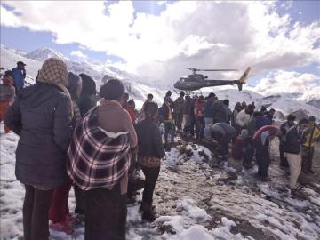 Al menos 85 montañeros desaparecidos en Nepal