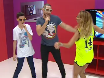 José Luis y Daniel Diges aprenden a bailar en los ensayos de Tu cara me suena Mini José Luis y Daniel Diges aprenden a bailar en los ensayos de Tu cara me suena Mini