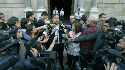 Oriol Junqueras a la salida de su reuni&oacute;n con Mas.