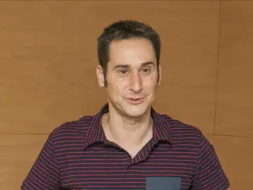 La Cámara vasca acepta como parlamentario a Casanova, condenado por ser de ETA La Cámara vasca acepta como parlamentario a Casanova, condenado por ser de ETA