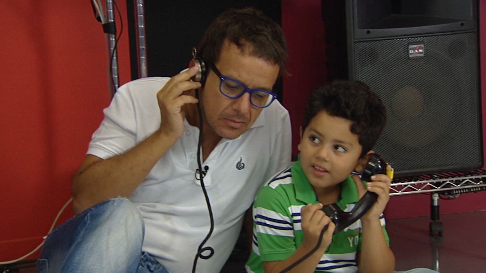 &iquest;Qu&eacute; tal se les dar&aacute; cantar rumano a Fran y a Miki?