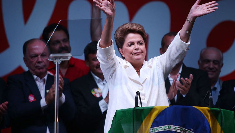 Dilma Rousseff celebra su victoria