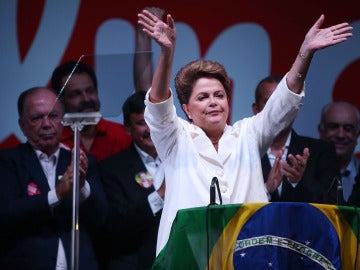 Dilma Rousseff celebra su victoria