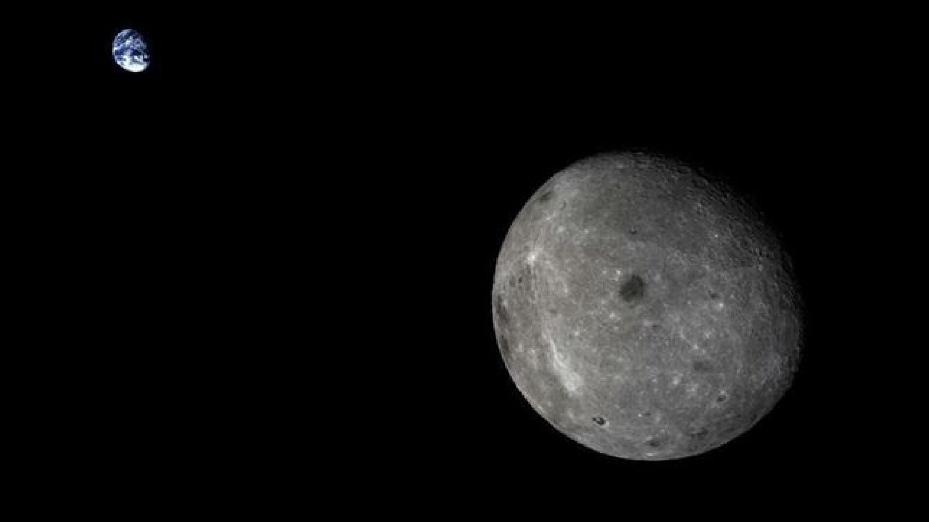 La tierra y la cara oculta de la luna.