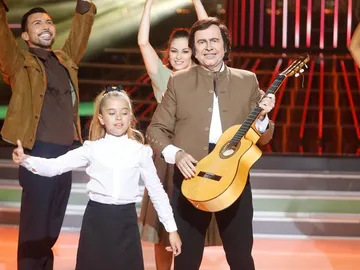 Santiago Segura y Julia imitan a Peret y Marisol en Tu cara me suena Mini Santiago Segura y Julia imitan a Peret y Marisol en Tu cara me suena Mini