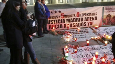 Vigilia en memoria de las cinco jóvenes fallecidas en el Madrid Arena hace dos años