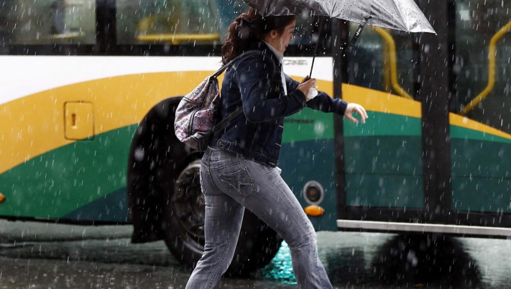 Noviembre se estrena con lluvias y despide a un caluroso mes de octubre