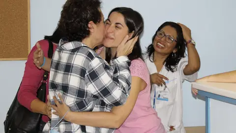 Teresa Romero recibe las primeras visitas Teresa Romero recibe las primeras visitas