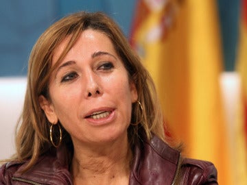 Sánchez Camacho cree que el PP y el Gobierno deben ser "muy contundentes" ante los casos de corrupción.