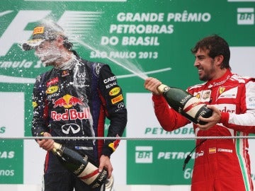 Fernando Alonso, en el podio del GP de Brasil 2013