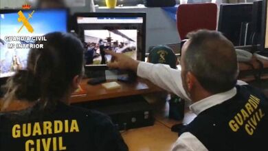Diez detenidos y dos imputados por enaltecimiento del terrorismo en Internet
