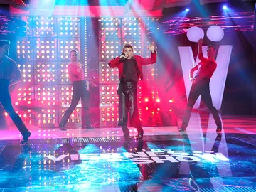 Manel Fuentes a lo Miguel Bosé con 'Amante bandido' Manel Fuentes a lo Miguel Bosé con 'Amante bandido'