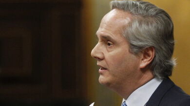 El PP presiona a De la Serna para que renuncie a su puesto en las listas de Segovia