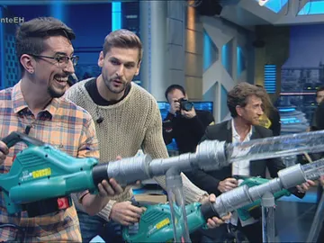 Llorente practica ciencia con Marron Llorente practica ciencia con Marron