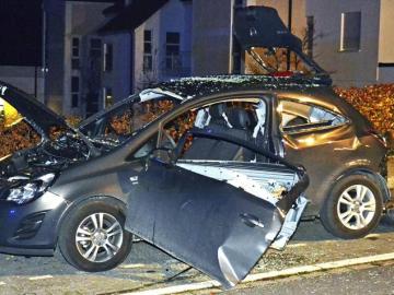 Estado en el que quedó el vehículo tras la explosión Estado en el que quedó el vehículo tras la explosión