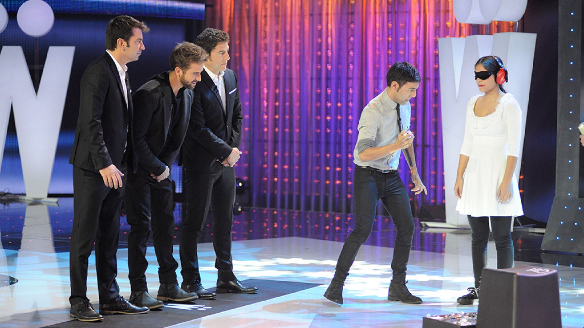 Juego con Pablo Albor&aacute;n