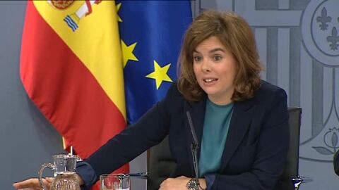 S&aacute;enz de Santamar&iacute;a en rueda de prensa.