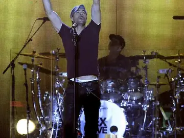 Enrique Iglesias hace bailar al Palacio de los Deportes de Madrid Enrique Iglesias hace bailar al Palacio de los Deportes de Madrid