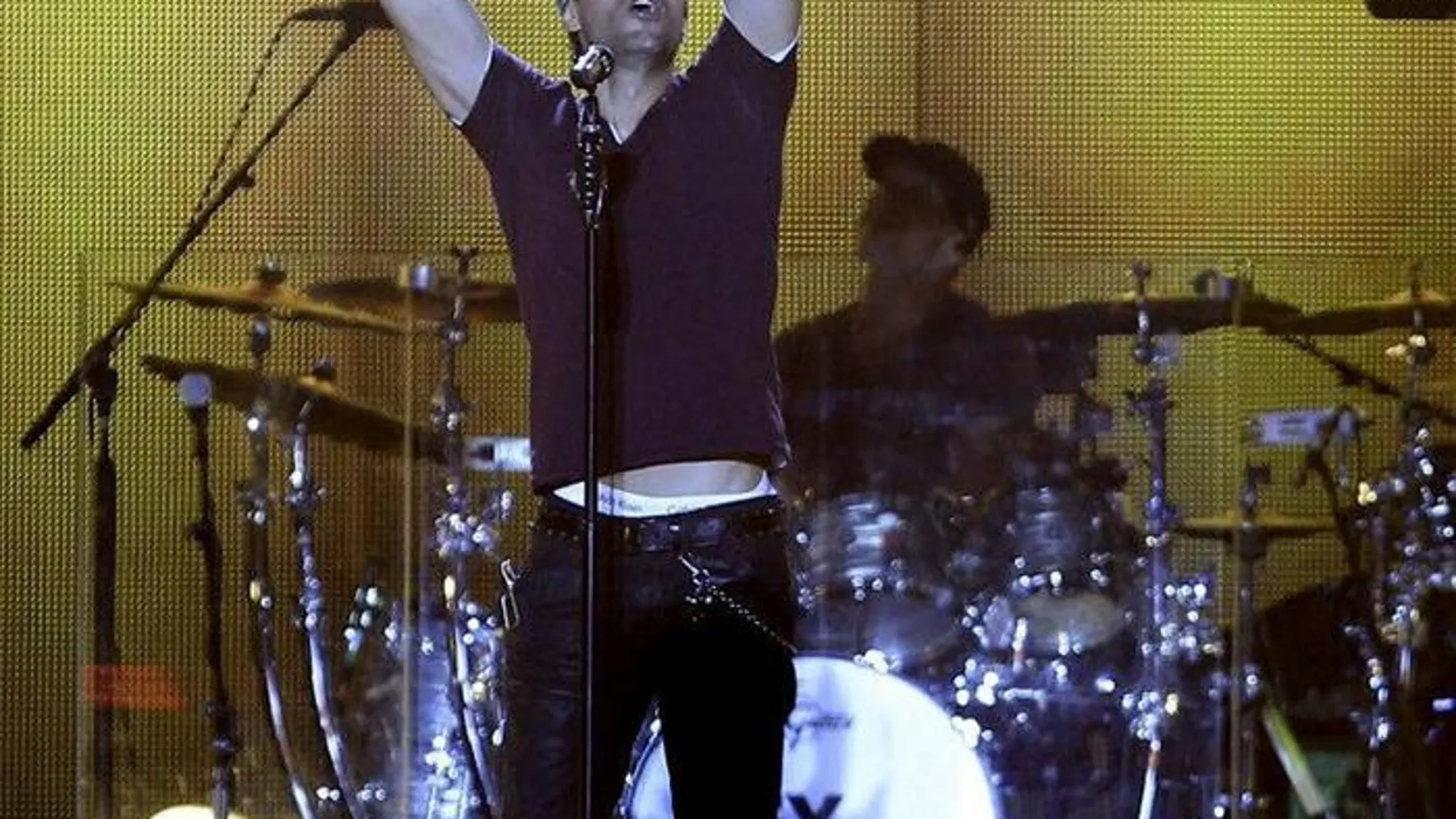 Enrique Iglesias hace bailar al Palacio de los Deportes de Madrid Enrique Iglesias hace bailar al Palacio de los Deportes de Madrid