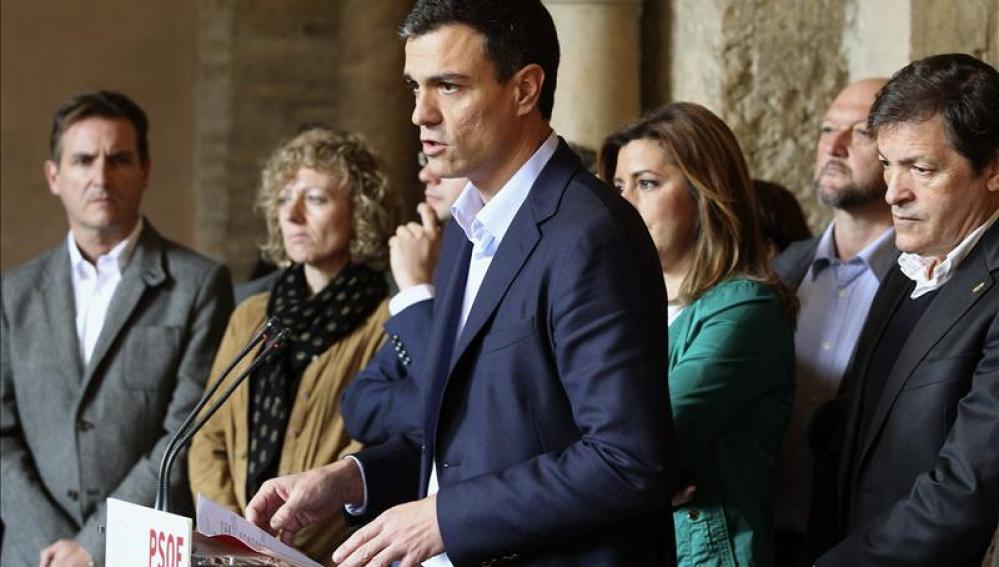 El PSOE pide a Rajoy convocar la Comisión Constitucional para abrir la reforma