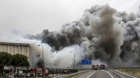 Espeluznante incendio en Burgos (16-11-2014) Espeluznante incendio en Burgos (16-11-2014)