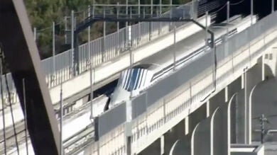 Viajeros se suben en Japón al tren más rápido del mundo