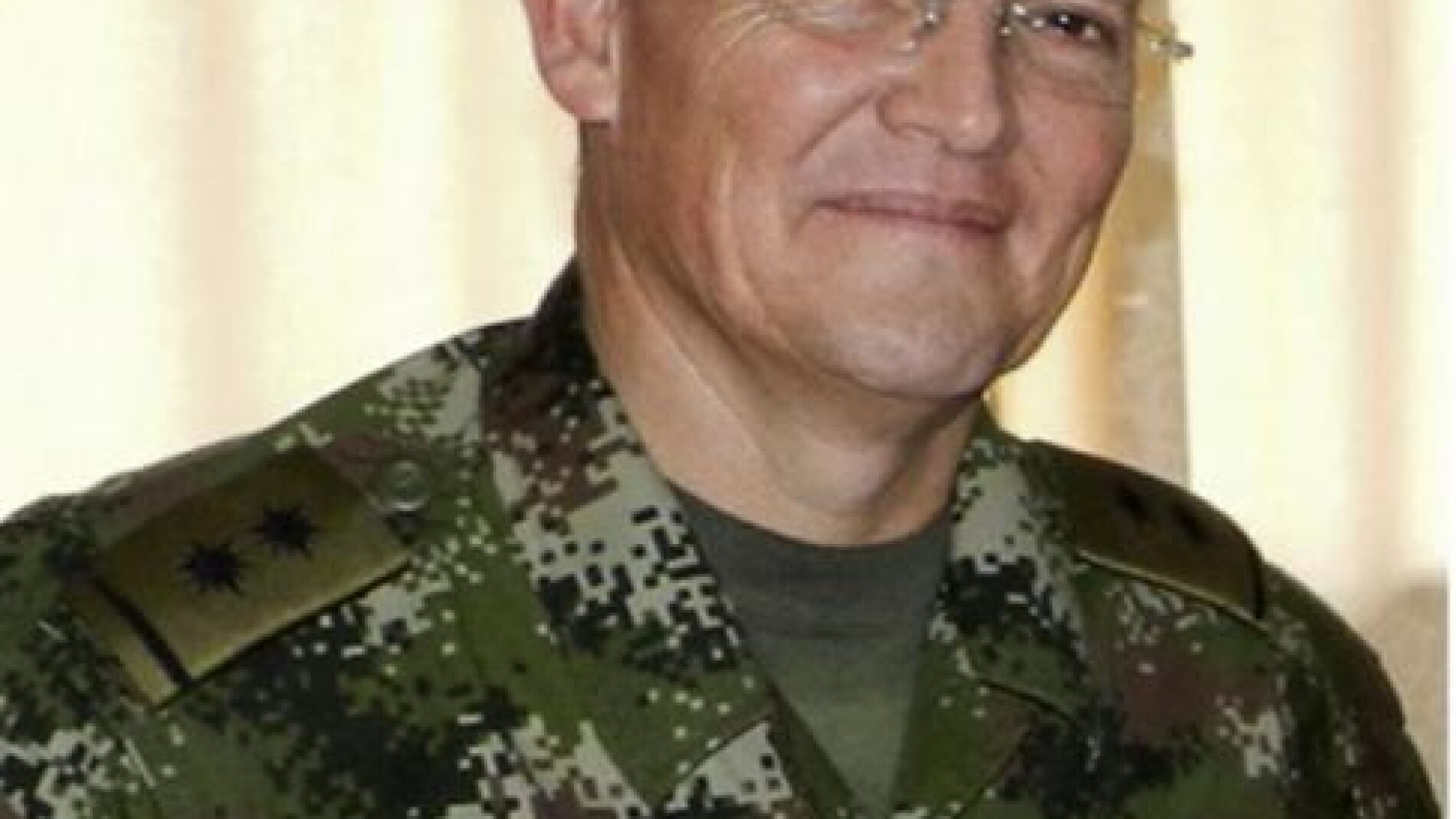 Imagen de archivo del general colombiano secuestrado, Rub&eacute;n Alzate