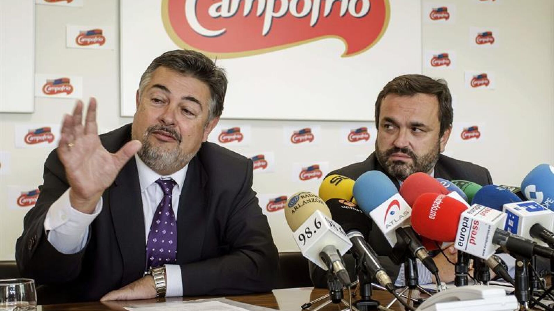 Los directores generales de Campofr&iacute;o Food Group Fernando Vald&eacute;s (i) y de Campofr&iacute;o Espa&ntilde;a Ignacio Gonz&aacute;lez (d). 