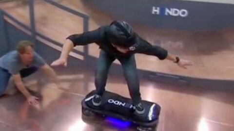 Prueba del monopat&iacute;n volador