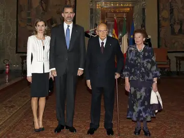 Los Reyes con Giorgo Napolitano. Los Reyes con Giorgo Napolitano.