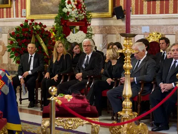 Interior de la capilla ardiente Interior de la capilla ardiente