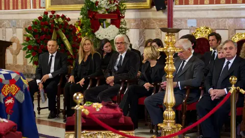 Interior de la capilla ardiente Interior de la capilla ardiente