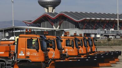 El aeropuerto de Barajas ya tiene preparado el dispositivo para combatir el temporal