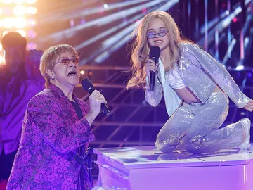 Julia y Santiago Segura imitan a Anastacia y Elton John en Tu cara me suena Mini Julia y Santiago Segura imitan a Anastacia y Elton John en Tu cara me suena Mini