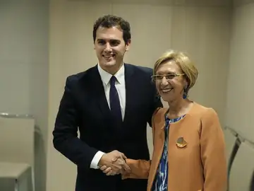 Albert Rivera y Rosa Díez posan juntos. Albert Rivera y Rosa Díez posan juntos.