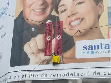 El detenido exhibió pancartas en contra del aborto El detenido exhibió pancartas en contra del aborto