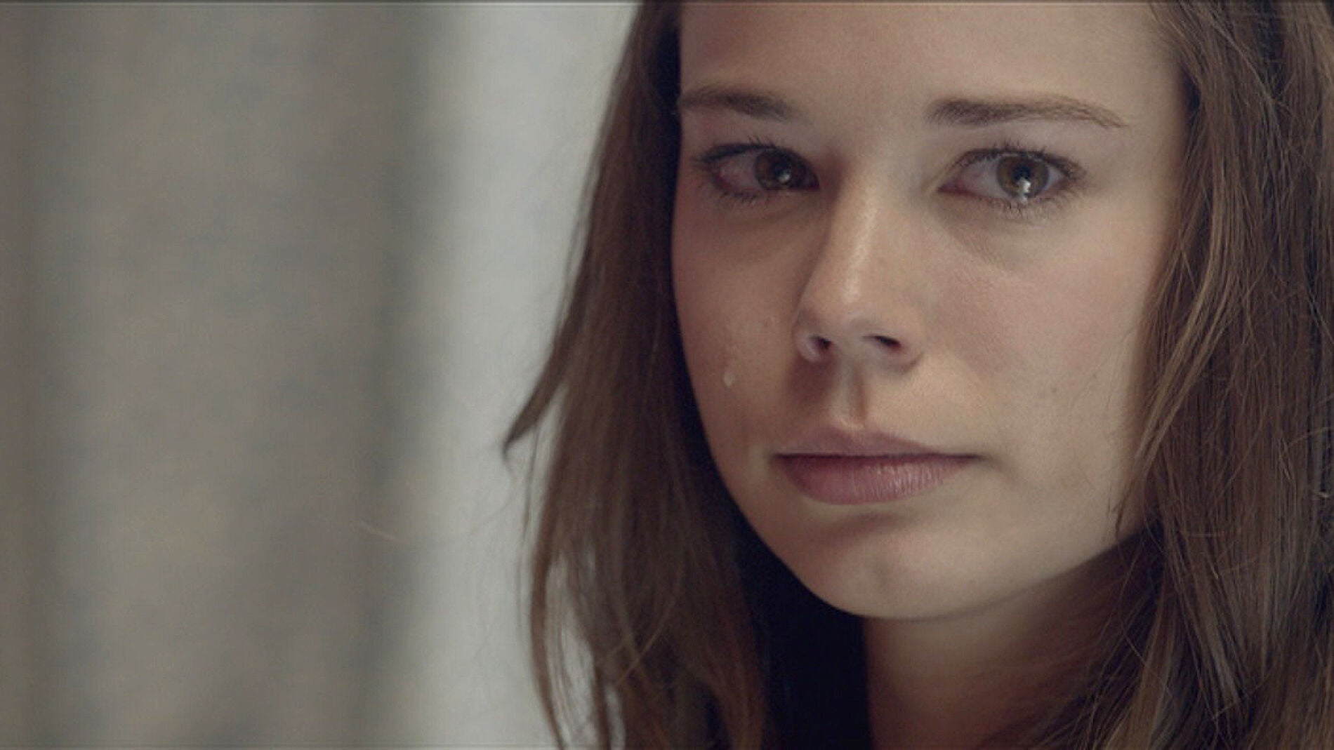 Caperucita Roja descubre qui&eacute;n es el verdadero lobo feroz