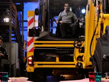 Marron en la excavadora en El Hormiguero 3.0 Marron en la excavadora en El Hormiguero 3.0
