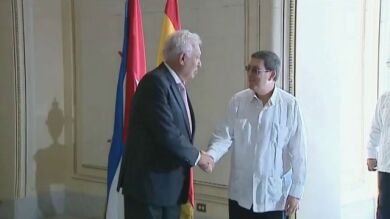 Margallo abandona Cuba sin reunirse con Raúl Castro y abogando por reformas rápidas en la isla